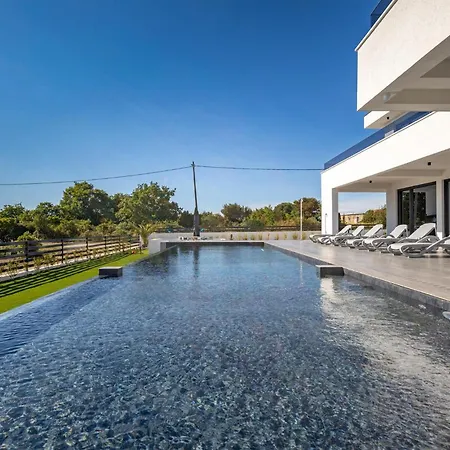 One Zadar Hébergement de vacances Sukošan