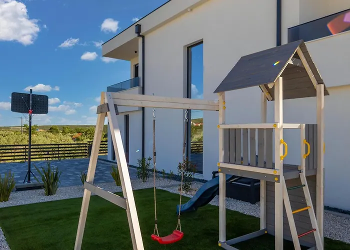 One Zadar Сукошан